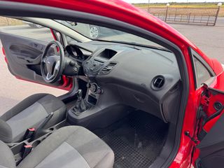 Κλούβα Ford 2017 fiesta van-thumb-12