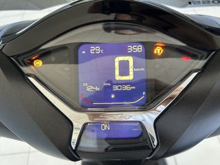 Honda SH 350i 2024 Sporty-thumb-11