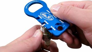 Κωδ.368716 MOTION PRO gap tool αλουμίνιο 08-0579 ανοδιωμένο-μπλε Τεμάχιο τηλ.215-215-8211