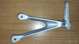 HONDA CBR 1000RR (08) Βάση Μαρσπιε Πίσω Αριστερή Κομπλέ Γνήσια
