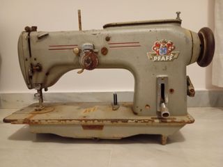 Ραπτομηχανή Pfaff 238