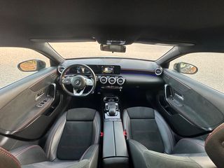 Mercedes-Benz A 180 2020 AMG LINE-thumb-11