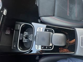 Mercedes-Benz A 180 2020 AMG LINE-thumb-19