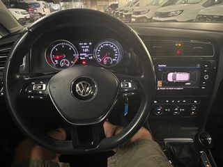 Volkswagen Golf 2019 1.6 TDI-thumb-24