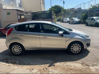 Ford Fiesta 2017-thumb-4