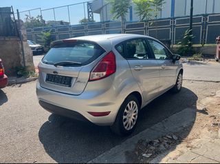 Ford Fiesta 2017-thumb-6