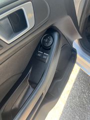 Ford Fiesta 2017-thumb-15