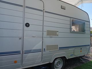Hymer 1995