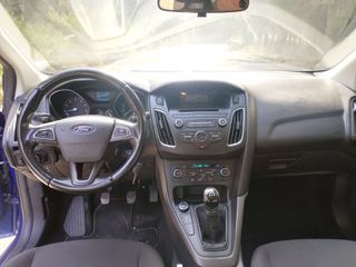 Ford Focus 2018-thumb-9