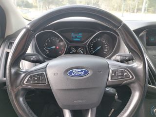 Ford Focus 2018-thumb-10