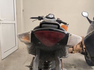 Derbi GP-1 250 2008-thumb-4