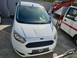 Ford Tourneo Courier 2016-thumb-9