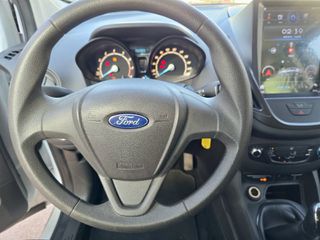 Ford Tourneo Courier 2016-thumb-13