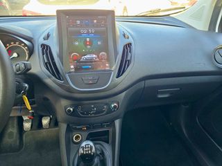 Ford Tourneo Courier 2016-thumb-18