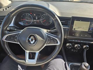 Renault Captur 2022-thumb-14