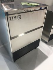INOXWEB 2027-Παγομηχανή με σύστημα ψεκασμού 89Kg GALA NG 80A