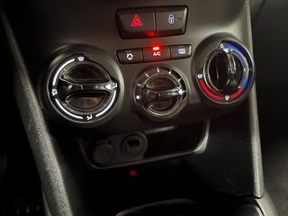 Peugeot 208 2019 1.5 BLUEHDI 100HP-thumb-9