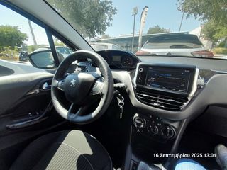 Peugeot 208 2019-thumb-10