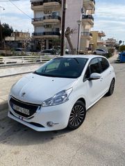 Peugeot 208 2012