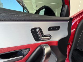 Mercedes-Benz A 35 AMG 2023 FACELIFT 4 MATIC-thumb-24