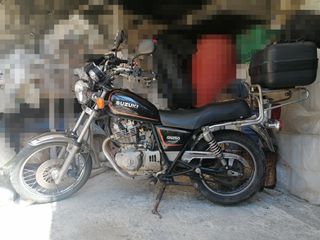 Suzuki GN 250 1990-thumb-1