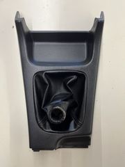 Κεντρική κονσόλα με φούσκα λεβιέ – Subaru Impreza WRX 2004