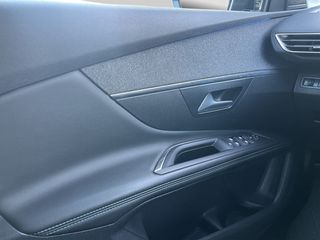 Peugeot 3008 2022 1.2 PURETECH 130 ACTIVE GRIP-thumb-16