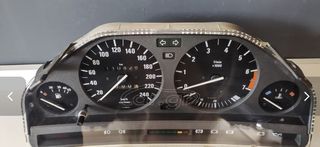 BMW E30 Κατράν