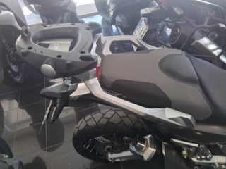 Honda X-ADV 2019 TRACTION CONTROL-thumb-2