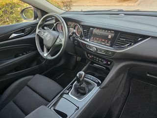 Opel Insignia 2017 Grand sport 1,6 cdti 135 hp full extra-thumb-9
