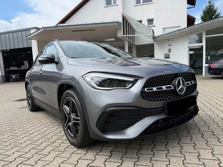 Mercedes-Benz GLA 200 2021 D,4MATIC,AMG,PANO,HUD,360,FULL SERVICE,NIGHT BEAM