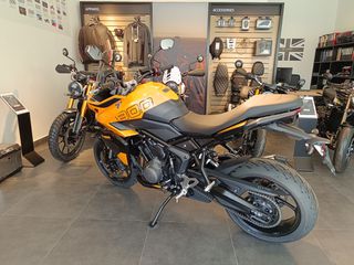 Triumph Tiger Sport 2026 800-thumb-2