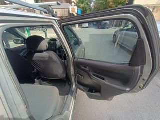 Suzuki Ignis 2004 1.3 VVT 4x4-thumb-12