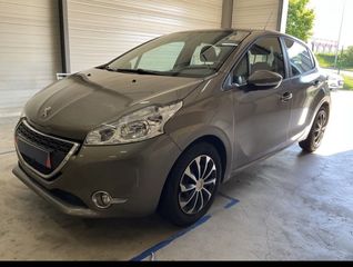 Peugeot 208 2014