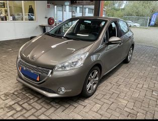 Peugeot 208 2013