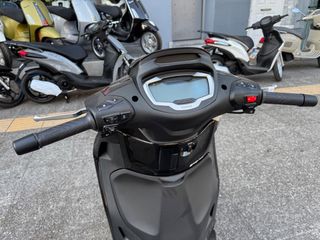Piaggio Beverly 310 2026-thumb-11