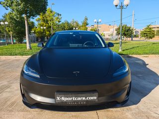 Tesla Model 3 2024 PERFORMANCE-thumb-1