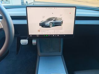 Tesla Model 3 2024 PERFORMANCE-thumb-17