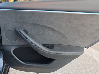 Tesla Model 3 2024 PERFORMANCE-thumb-27