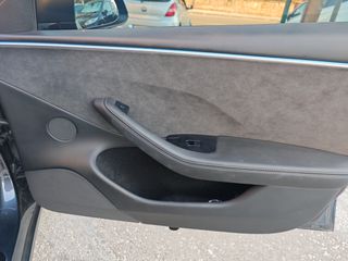 Tesla Model 3 2024 PERFORMANCE-thumb-30