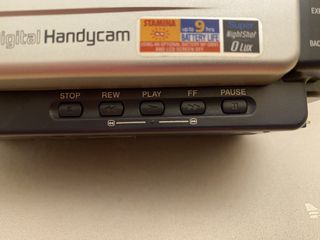 Βιντεοκαμέρα Sony DCR-TRV25E-thumb-3