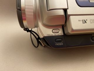 Βιντεοκαμέρα Sony DCR-TRV25E-thumb-7