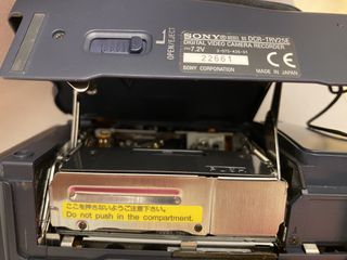 Βιντεοκαμέρα Sony DCR-TRV25E-thumb-9