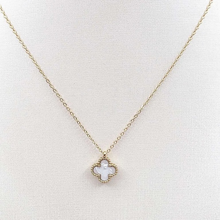 Λευκό clover χρυσό