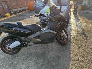 Gilera GP 800 2008-thumb-2