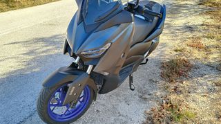 Yamaha X-MAX 300 2022