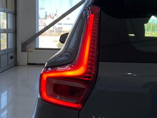 Volvo XC40 2020 T3 MOMENTUM GEARTRONIC-thumb-8