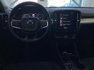 Volvo XC40 2020 T3 MOMENTUM GEARTRONIC-thumb-18