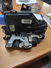 Κλειδαριά εμπρός αριστερή 3D1837015golf v