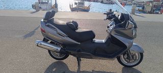Suzuki Burgman 650 2010-thumb-2